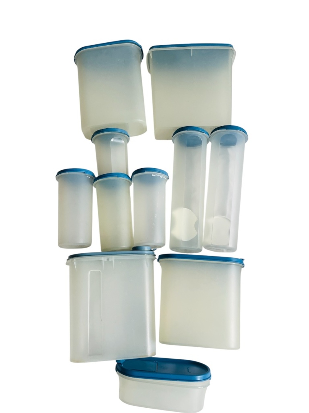 11 Tupperware Storage Containers With Blue Lids Assorted Sizes - Picture 2 of 3